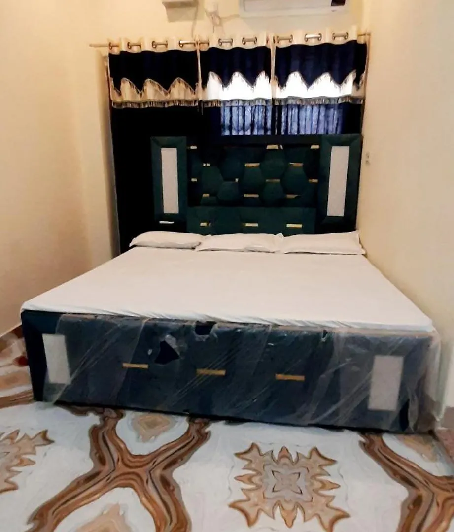 7Bhk Flats Ac & Non Ac Rooms In Kashi Vishwanath Jyotirling The Sacred Stay Apartment 瓦拉纳西 招待所
