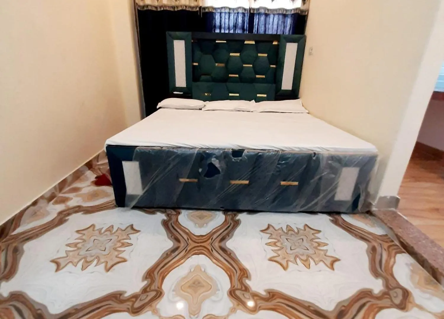 招待所 7Bhk Flats Ac & Non Ac Rooms In Kashi Vishwanath Jyotirling The Sacred Stay Apartment 瓦拉纳西 印度
